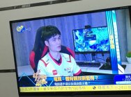 LOL无状态接受电视台采访 身后游戏挂机恐将面临封号危险